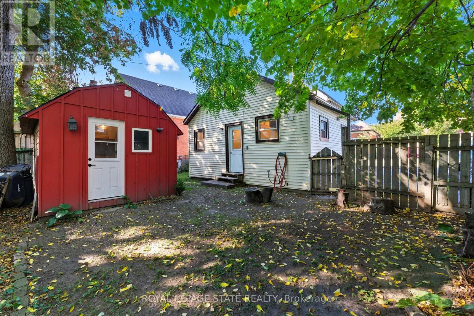 8 Tasker Street, St. Catharines, Ontario  L2R 3Z8 - Photo 21 - X12455372