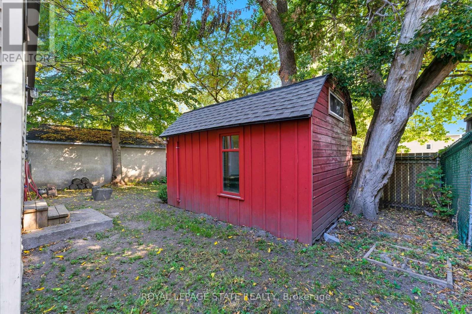8 Tasker Street, St. Catharines, Ontario  L2R 3Z8 - Photo 24 - X12455372