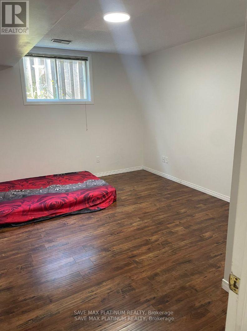 24 Limerick Lane, Brantford, Ontario  N3T 6L3 - Photo 17 - X12455380