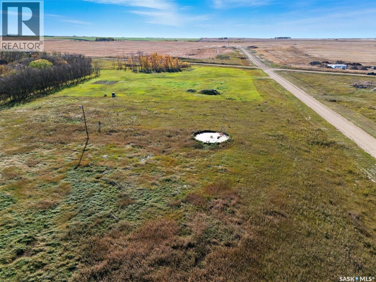 17 Meadowlark Crescent, Blucher Rm No. 343, Saskatchewan  S7B 0A5 - Photo 2 - SK016927