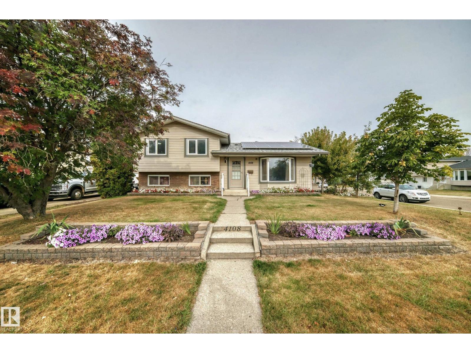 4108 135 Av Nw, Edmonton, Alberta  T5A 2N7 - Photo 2 - E4461039