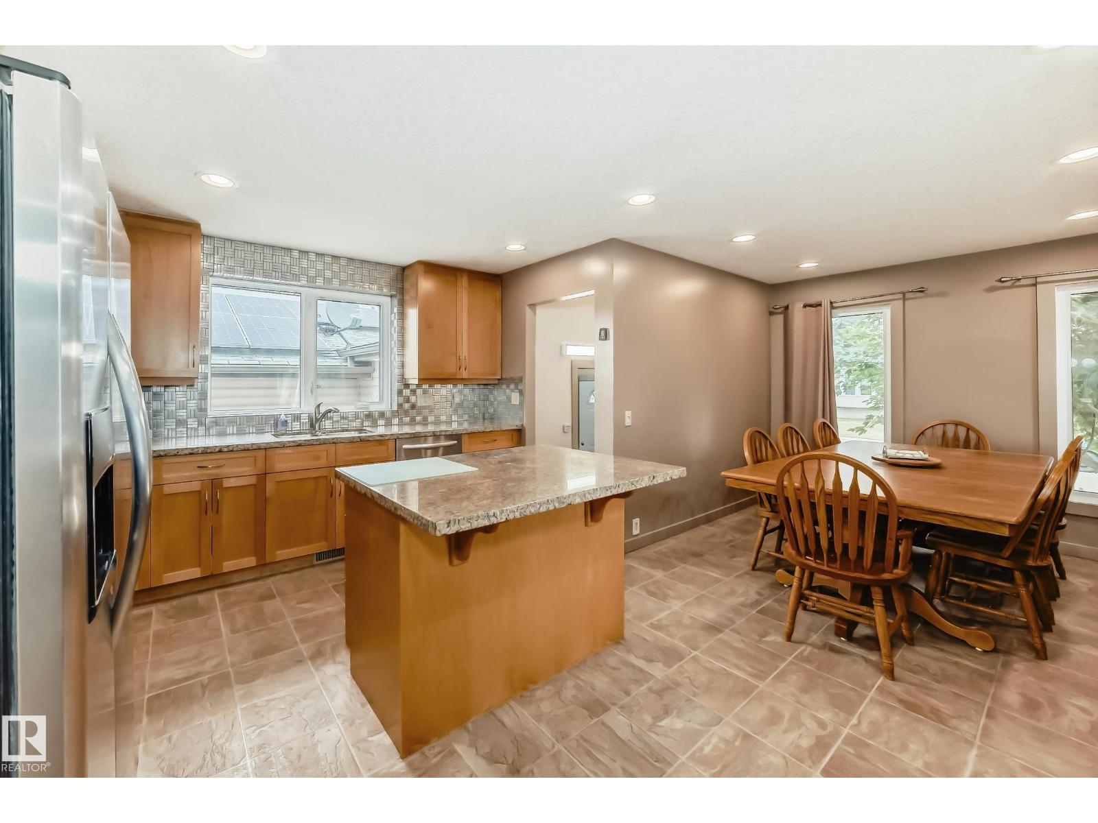 4108 135 Av Nw, Edmonton, Alberta  T5A 2N7 - Photo 8 - E4461039