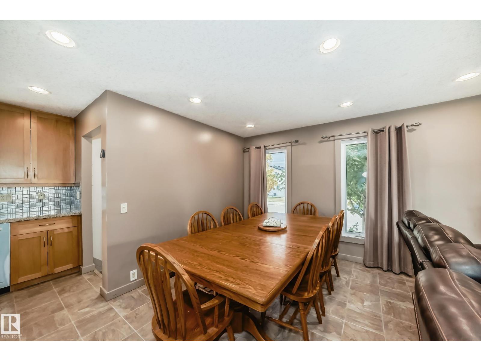 4108 135 Av Nw, Edmonton, Alberta  T5A 2N7 - Photo 12 - E4461039