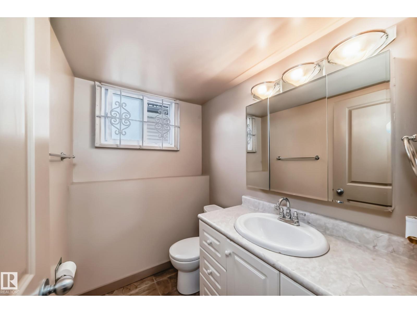 4108 135 Av Nw, Edmonton, Alberta  T5A 2N7 - Photo 29 - E4461039