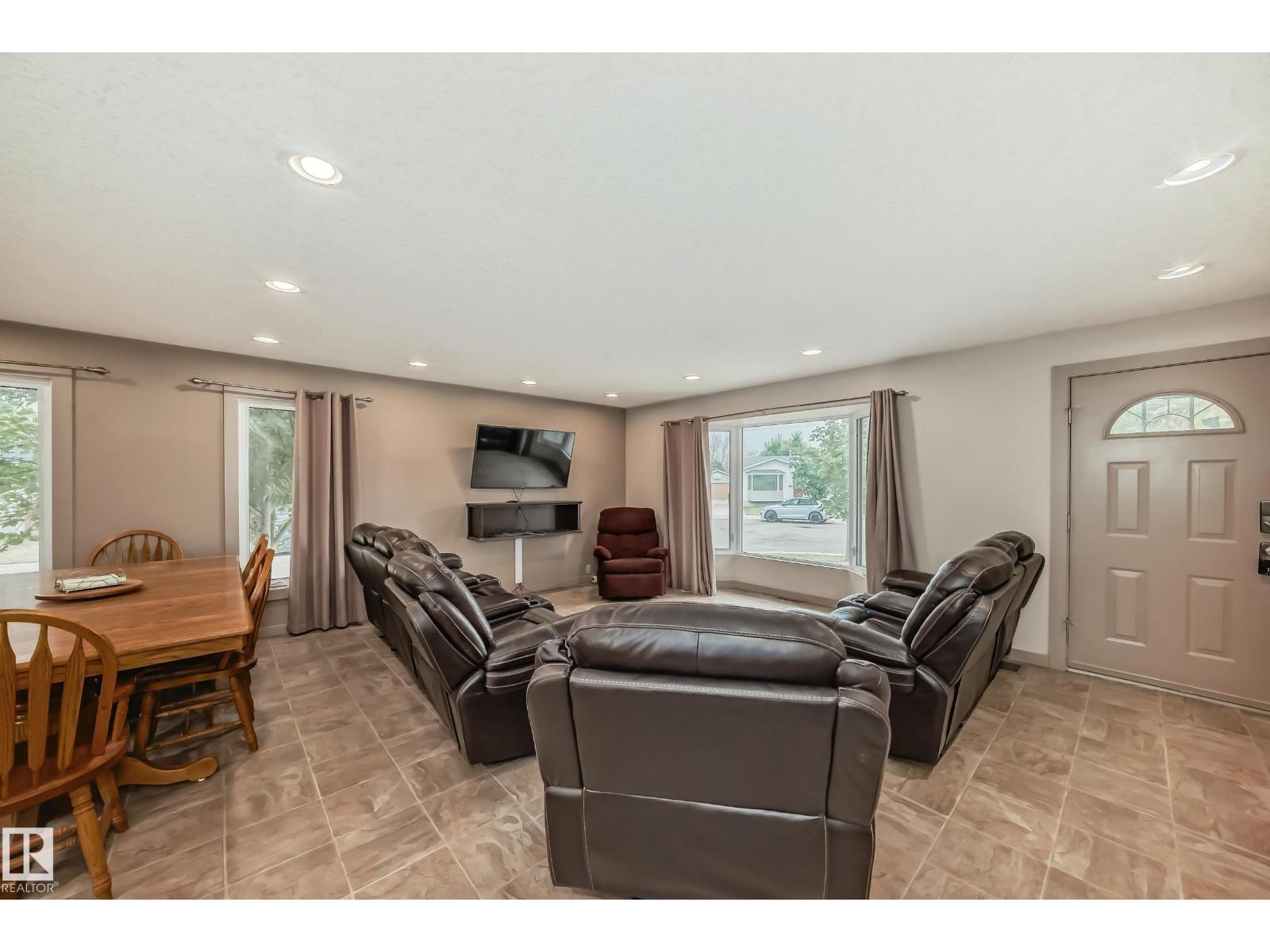 4108 135 Av Nw, Edmonton, Alberta  T5A 2N7 - Photo 14 - E4461039
