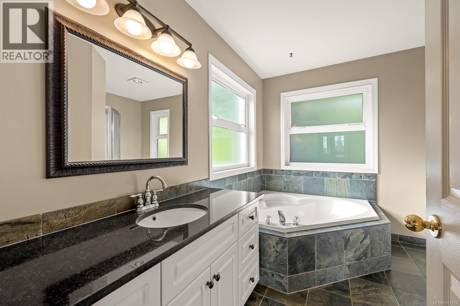 545 Cove Pl, Campbell River, British Columbia  V9W 7Z6 - Photo 32 - 1017224