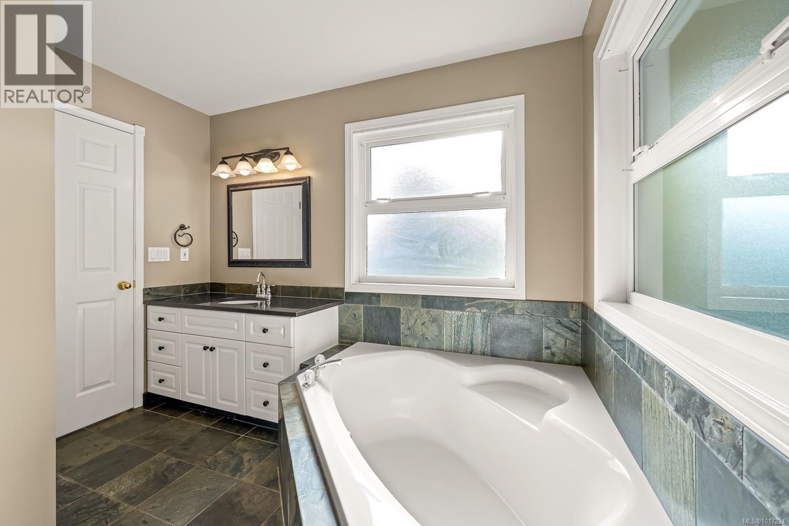 545 Cove Pl, Campbell River, British Columbia  V9W 7Z6 - Photo 33 - 1017224