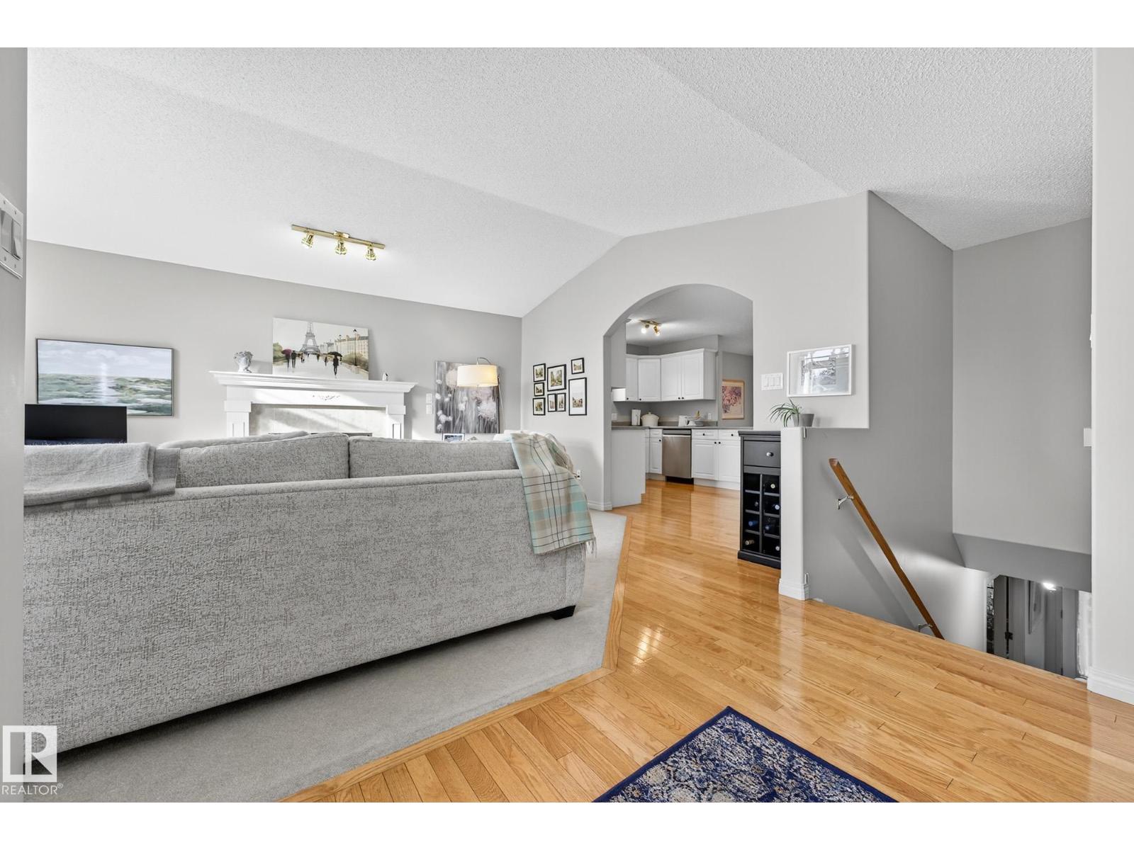 104 Chancery, Sherwood Park, Alberta  T8H 1Z4 - Photo 3 - E4461566