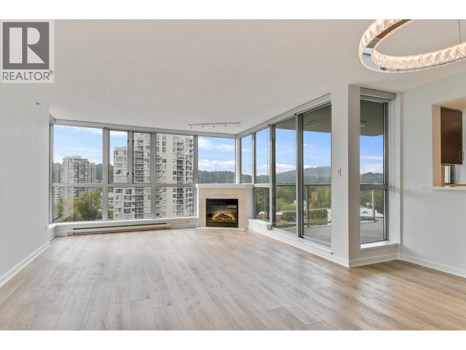 1303 295 Guildford Way, Port Moody, British Columbia  V3H 5N3 - Photo 4 - R3057180