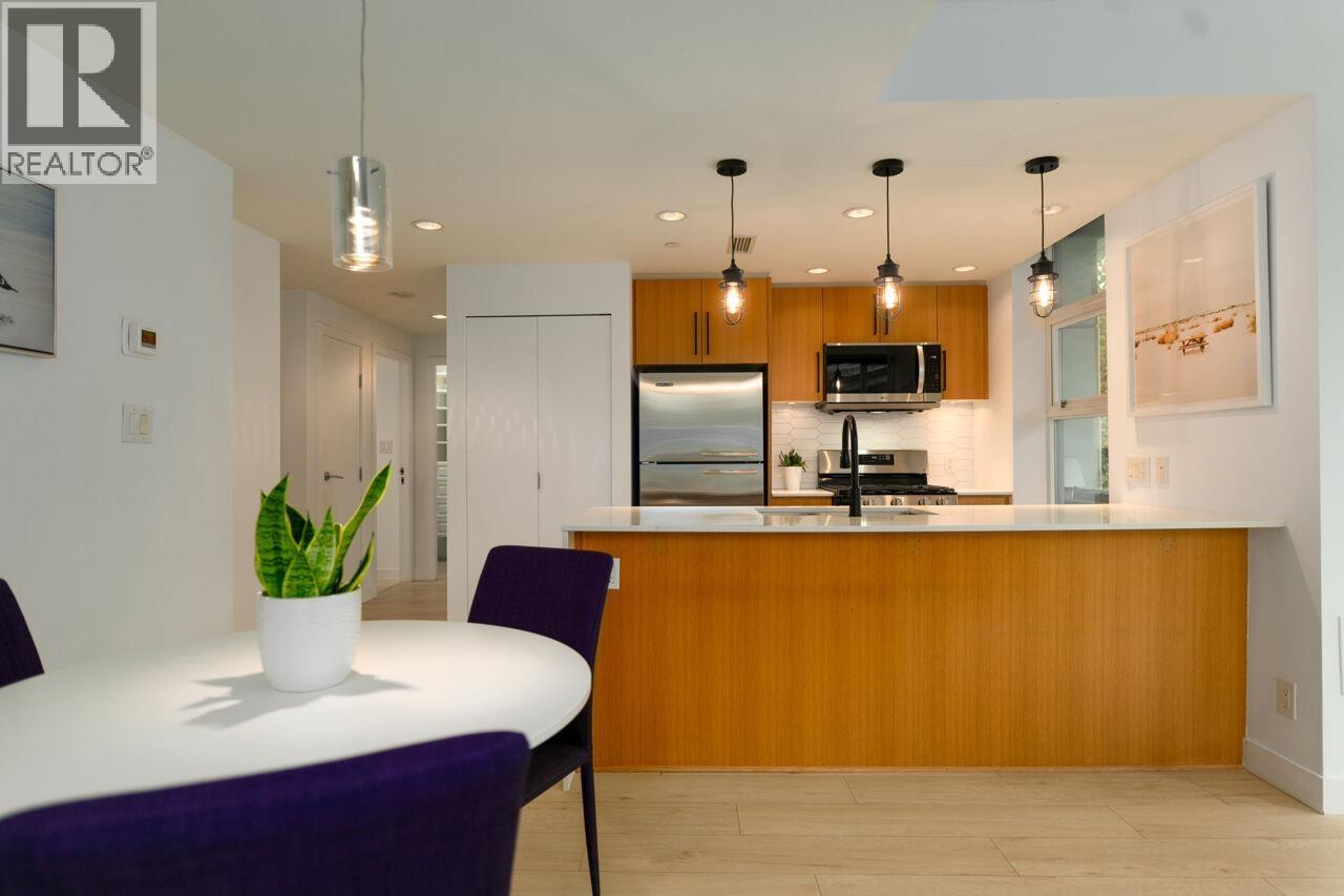 305 638 Beach Crescent, Vancouver, British Columbia  V6Z 3H4 - Photo 10 - R3057233