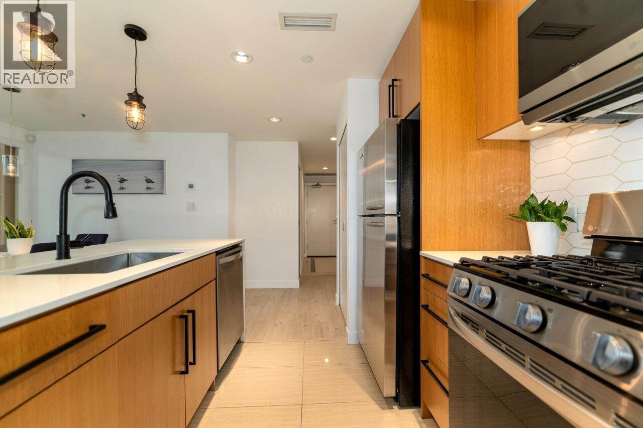 305 638 Beach Crescent, Vancouver, British Columbia  V6Z 3H4 - Photo 7 - R3057233