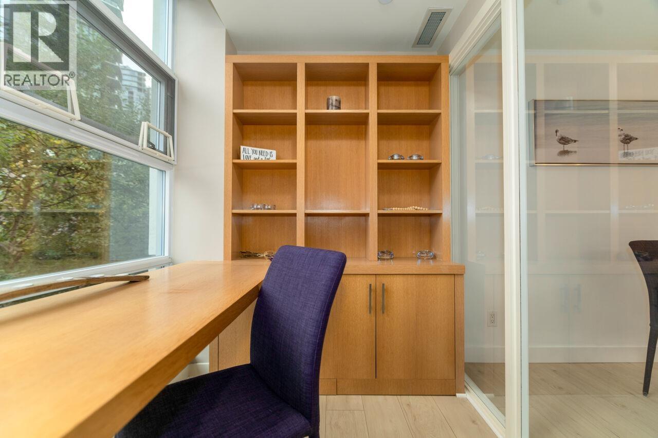 305 638 Beach Crescent, Vancouver, British Columbia  V6Z 3H4 - Photo 21 - R3057233