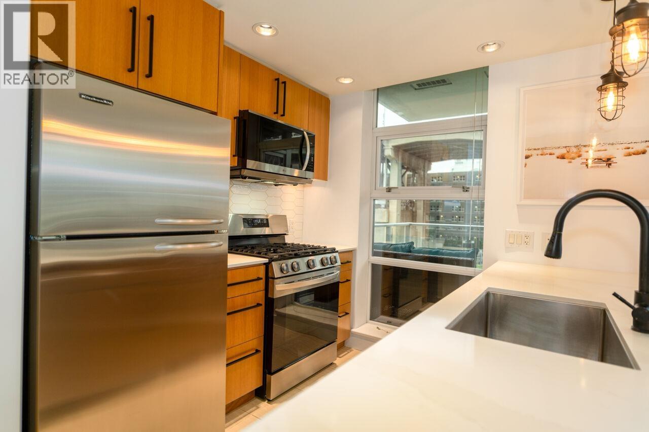 305 638 Beach Crescent, Vancouver, British Columbia  V6Z 3H4 - Photo 5 - R3057233