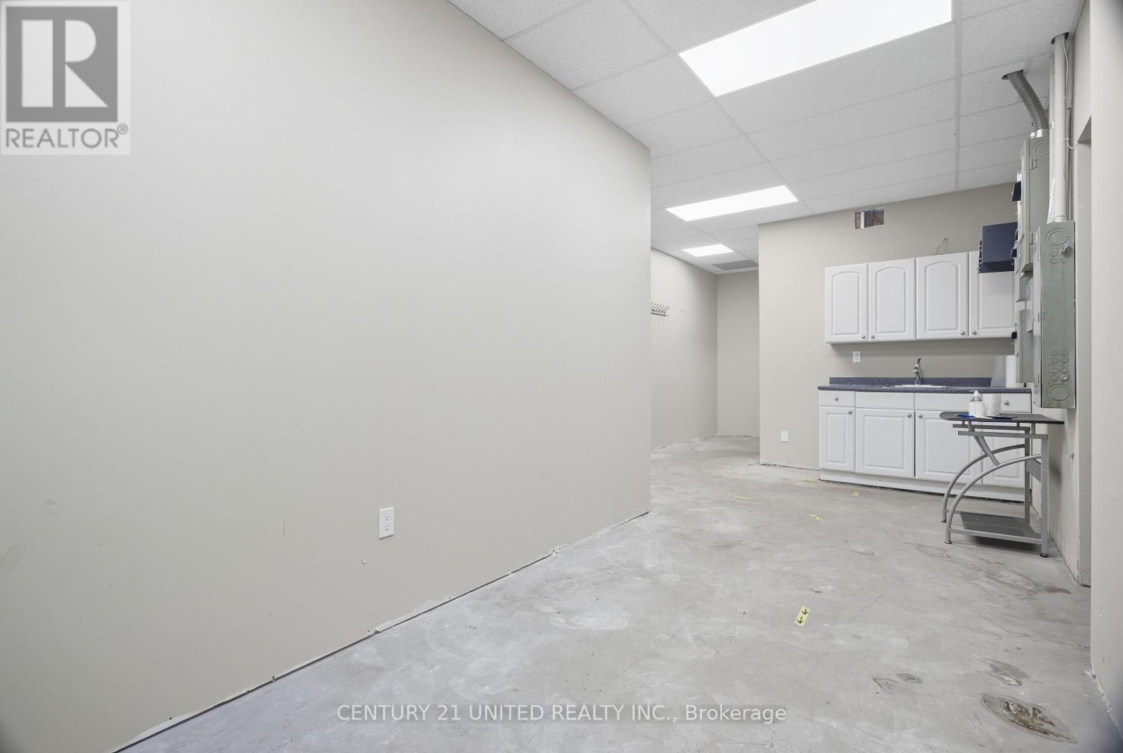 175 Beverly Street, Cambridge, Ontario  N1R 7Y9 - Photo 11 - X12406645