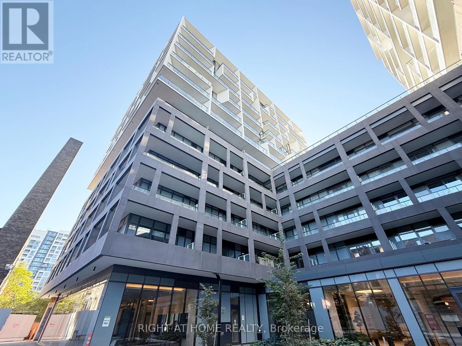 404 - 9 TECUMSETH STREET, Toronto, Ontario