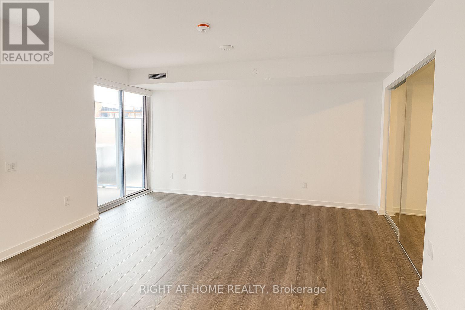 404 - 9 Tecumseth Street, Toronto, Ontario  M5V 0S5 - Photo 5 - C12455452