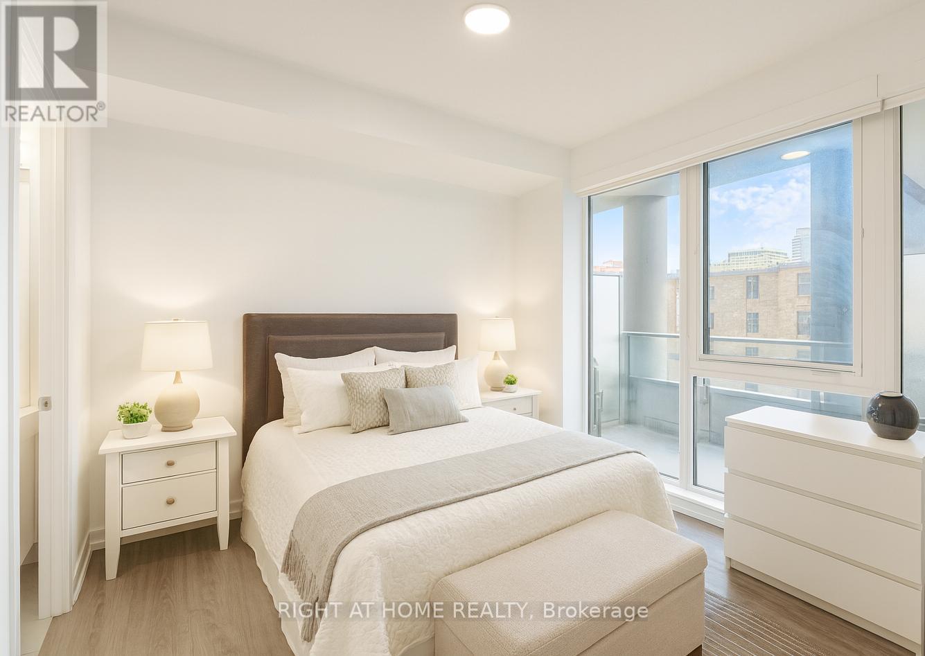 404 - 9 Tecumseth Street, Toronto, Ontario  M5V 0S5 - Photo 6 - C12455452