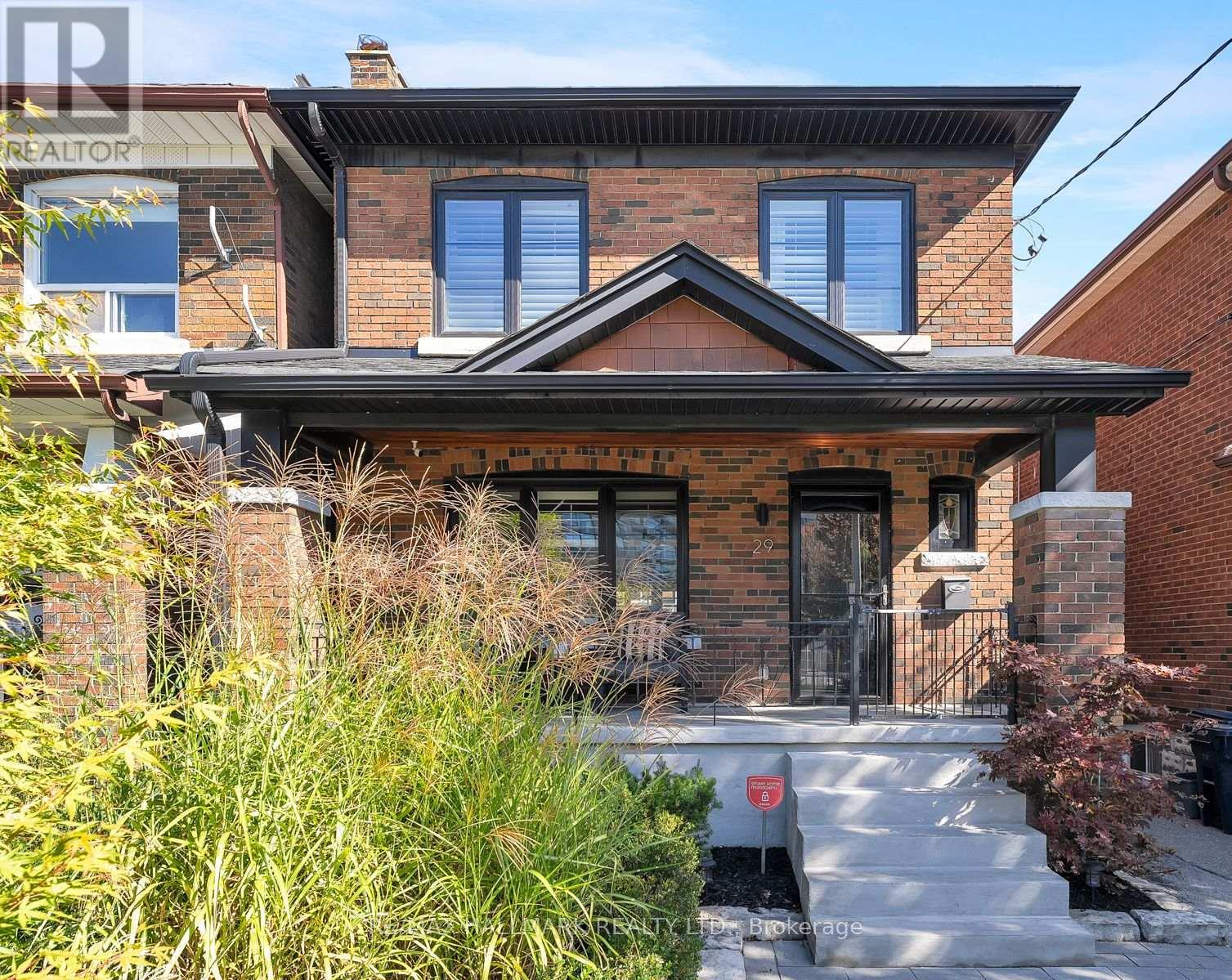 29 LESMOUNT AVENUE, Toronto, Ontario
