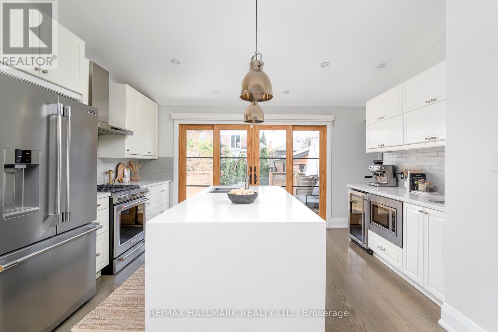 29 Lesmount Avenue, Toronto (Danforth Village-East York), Ontario  M4J 3V5 - Photo 19 - E12455450