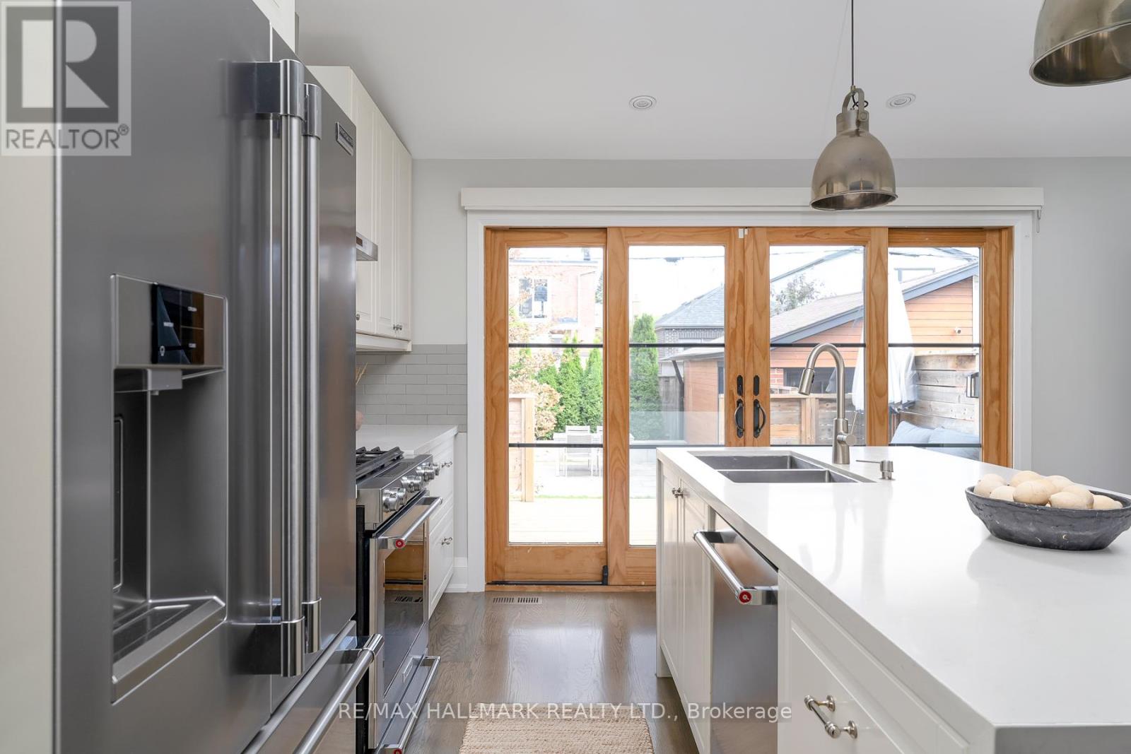29 Lesmount Avenue, Toronto (Danforth Village-East York), Ontario  M4J 3V5 - Photo 21 - E12455450