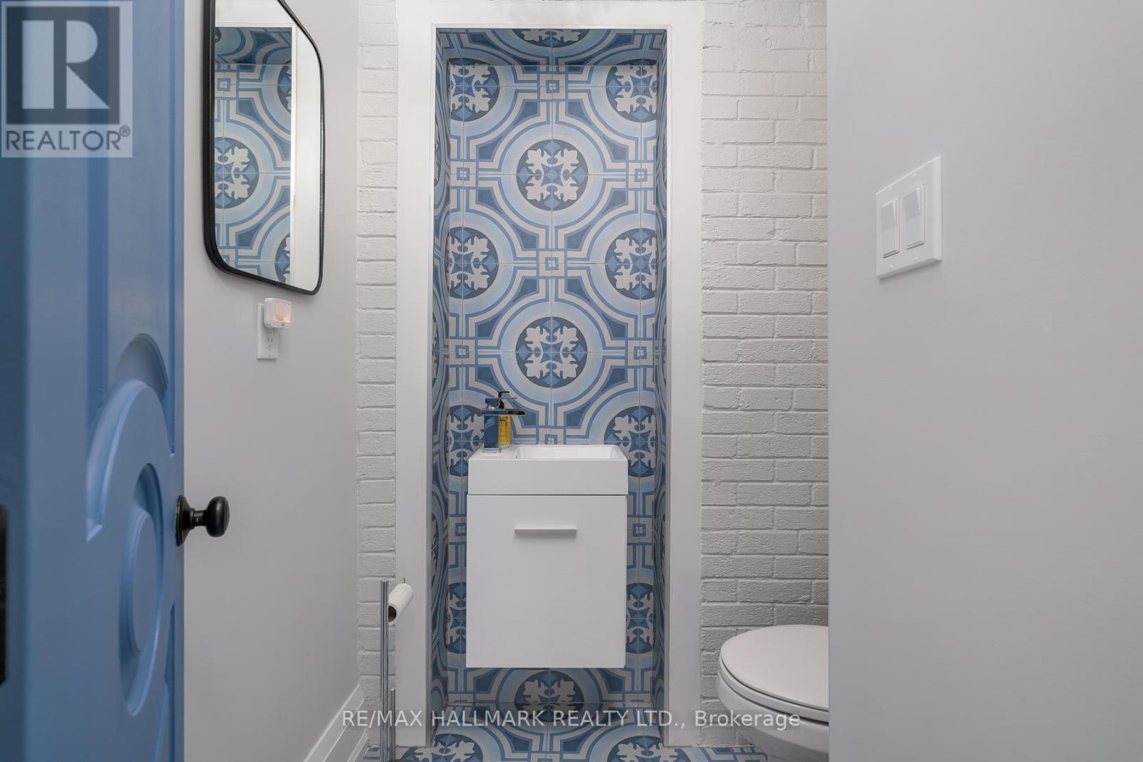 29 Lesmount Avenue, Toronto (Danforth Village-East York), Ontario  M4J 3V5 - Photo 25 - E12455450