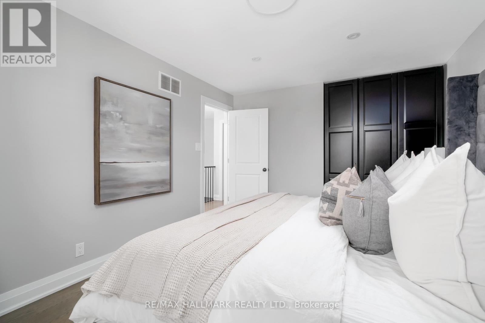 29 Lesmount Avenue, Toronto (Danforth Village-East York), Ontario  M4J 3V5 - Photo 28 - E12455450