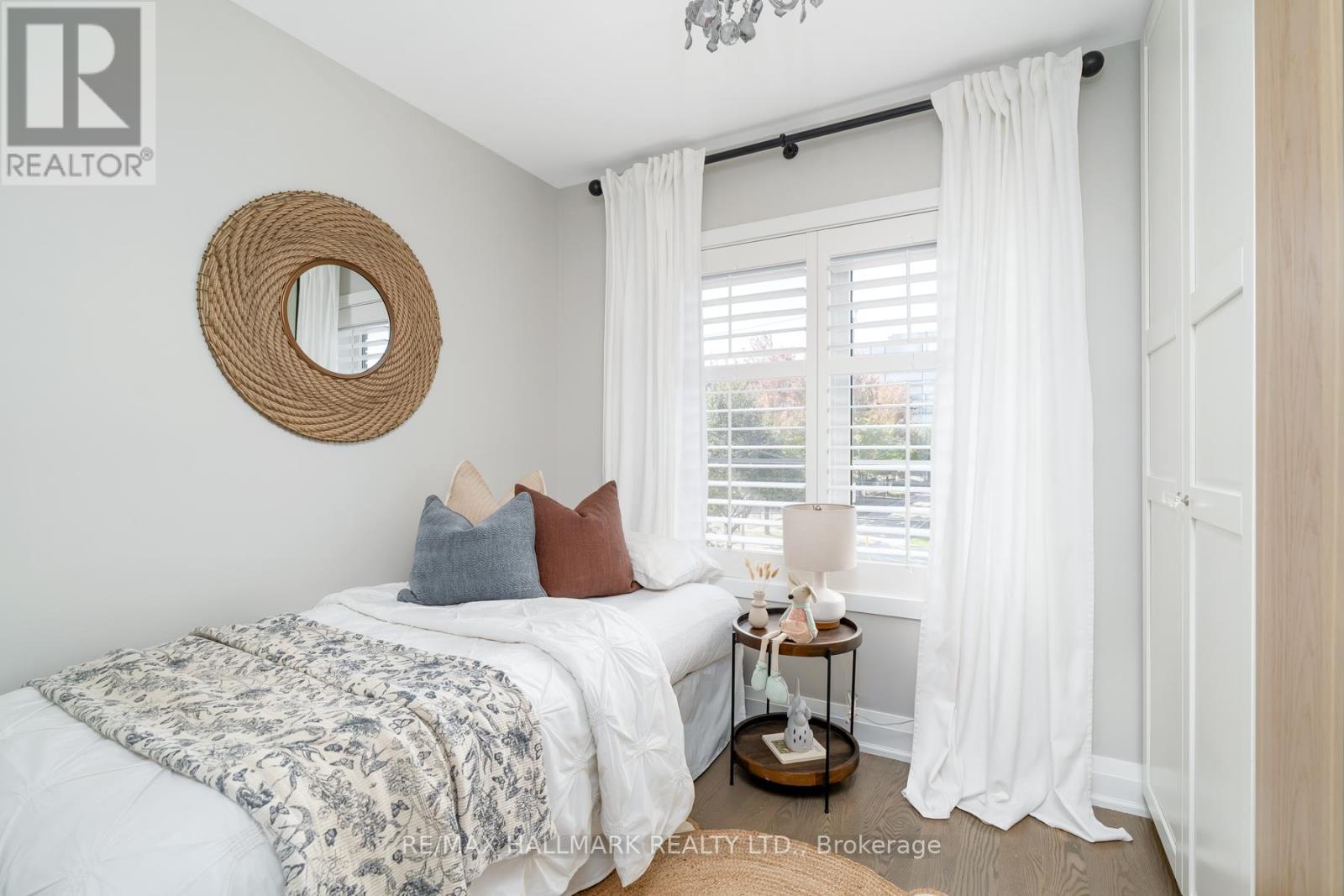 29 Lesmount Avenue, Toronto (Danforth Village-East York), Ontario  M4J 3V5 - Photo 31 - E12455450