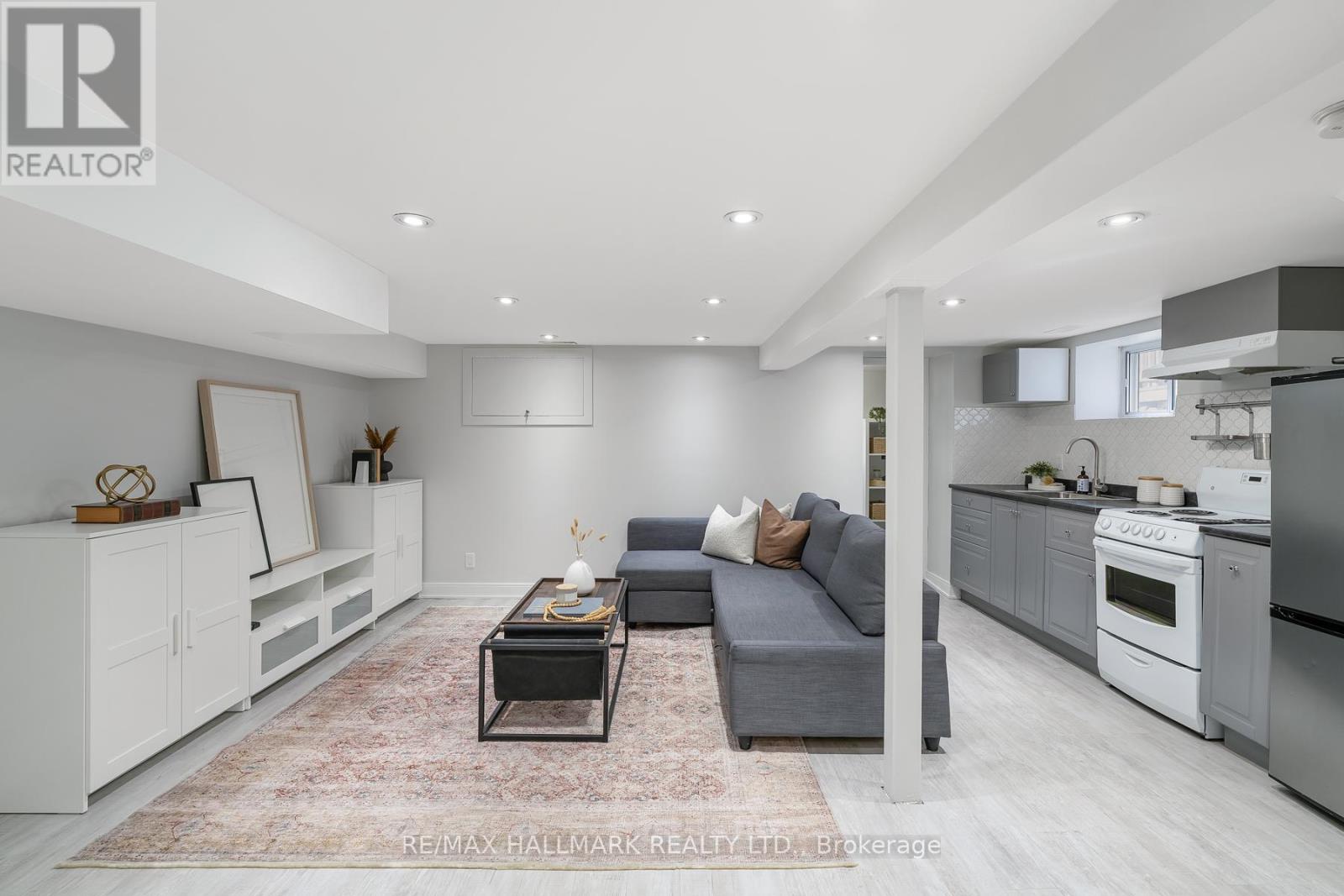 29 Lesmount Avenue, Toronto (Danforth Village-East York), Ontario  M4J 3V5 - Photo 35 - E12455450