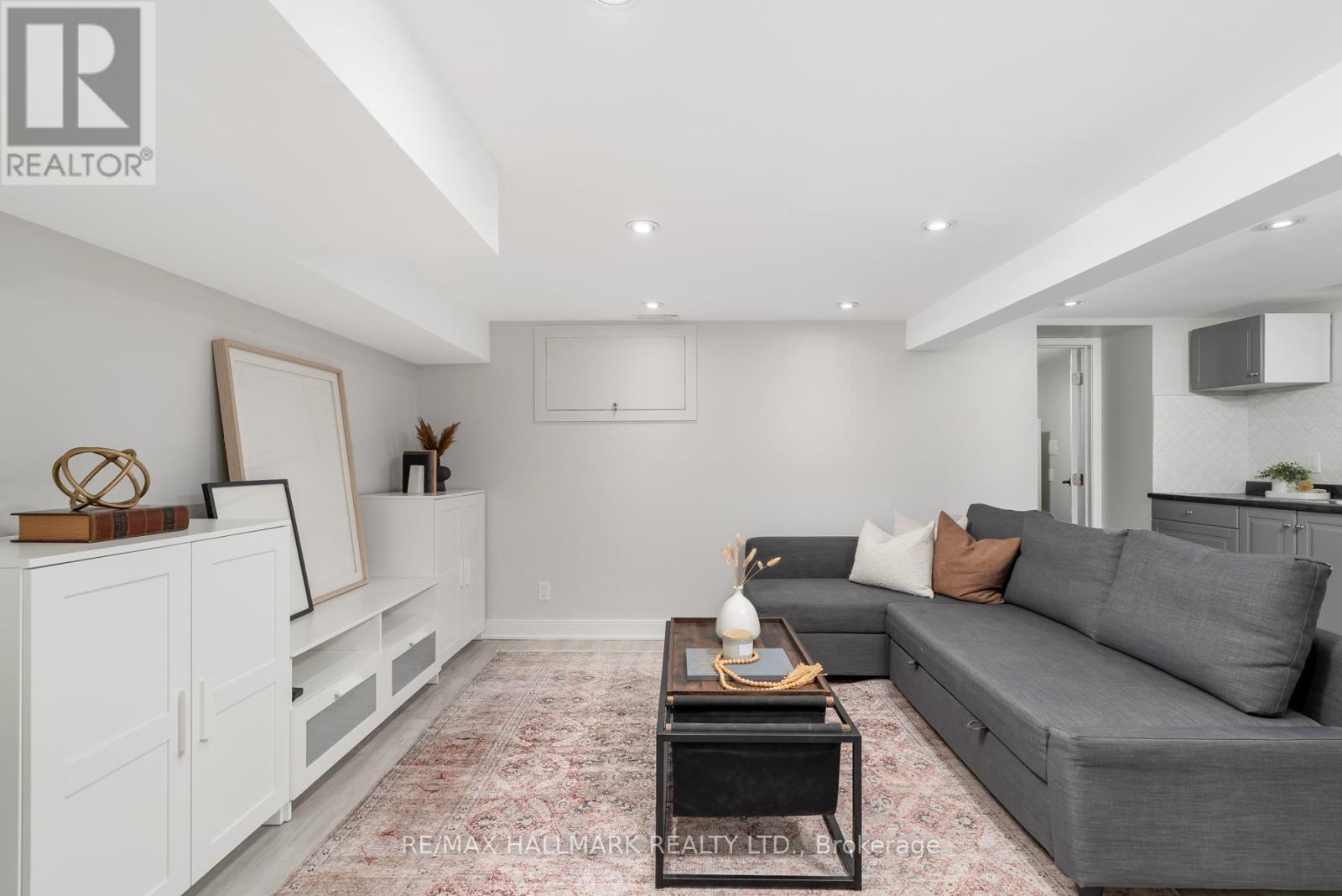 29 Lesmount Avenue, Toronto (Danforth Village-East York), Ontario  M4J 3V5 - Photo 37 - E12455450