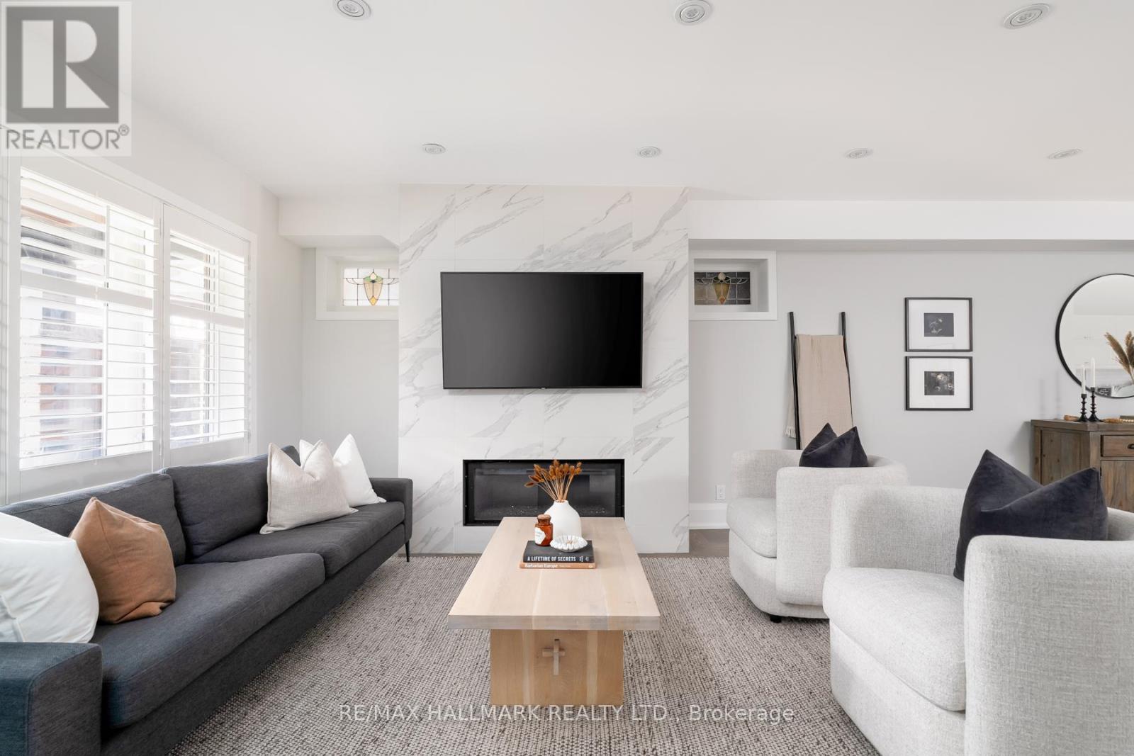 29 Lesmount Avenue, Toronto (Danforth Village-East York), Ontario  M4J 3V5 - Photo 8 - E12455450