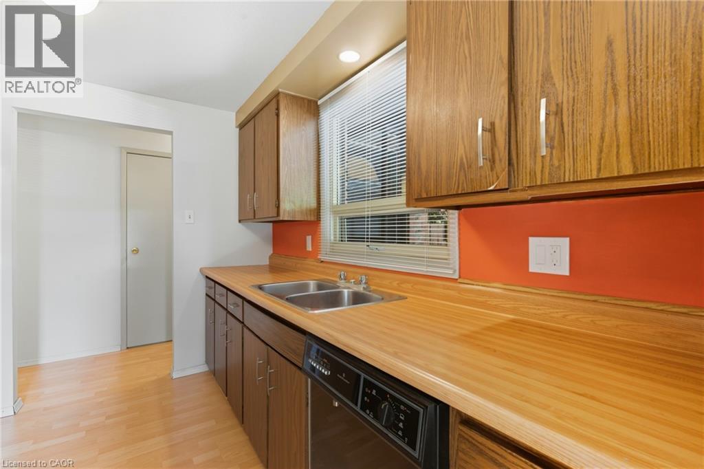 28 Underhill Crescent Unit# 19, Kitchener, Ontario  N2A 2S8 - Photo 16 - 40773756