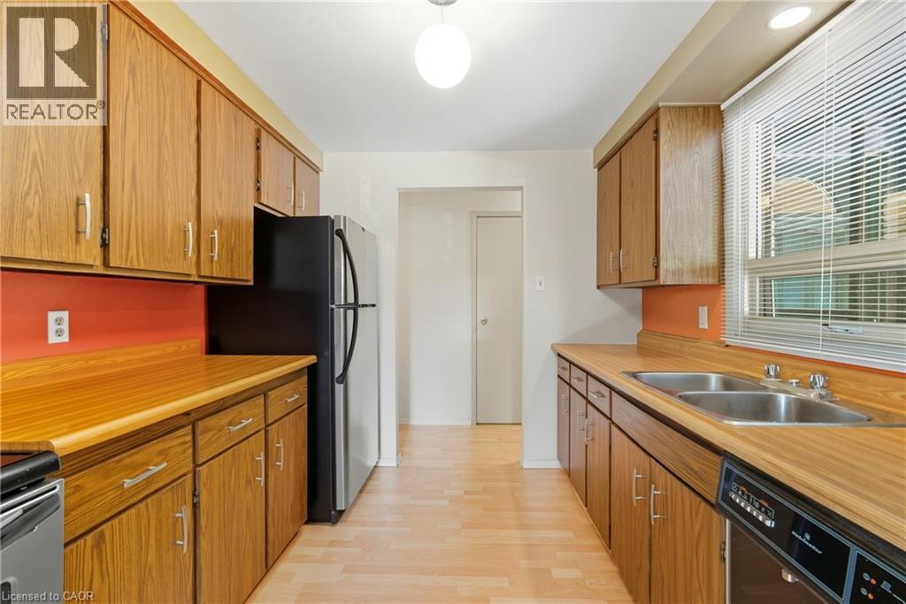 28 Underhill Crescent Unit# 19, Kitchener, Ontario  N2A 2S8 - Photo 18 - 40773756