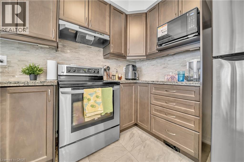 28 Dennis Avenue, Brantford, Ontario  N3V 0C1 - Photo 8 - 40776470