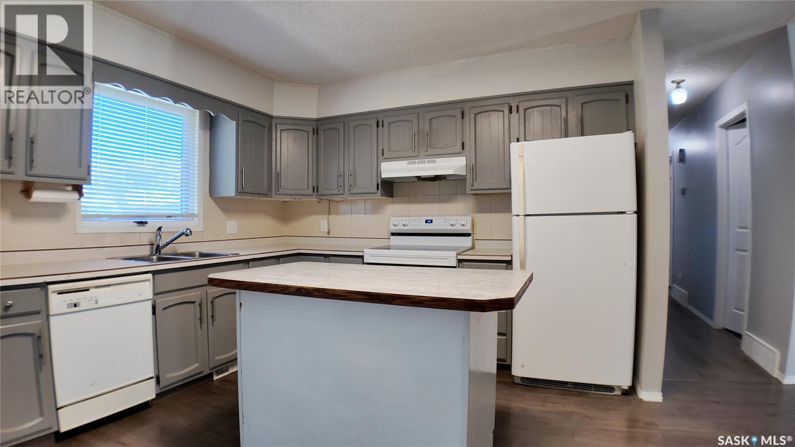 10716 Meighen Crescent, North Battleford, Saskatchewan  S9A 3L1 - Photo 6 - SK017767