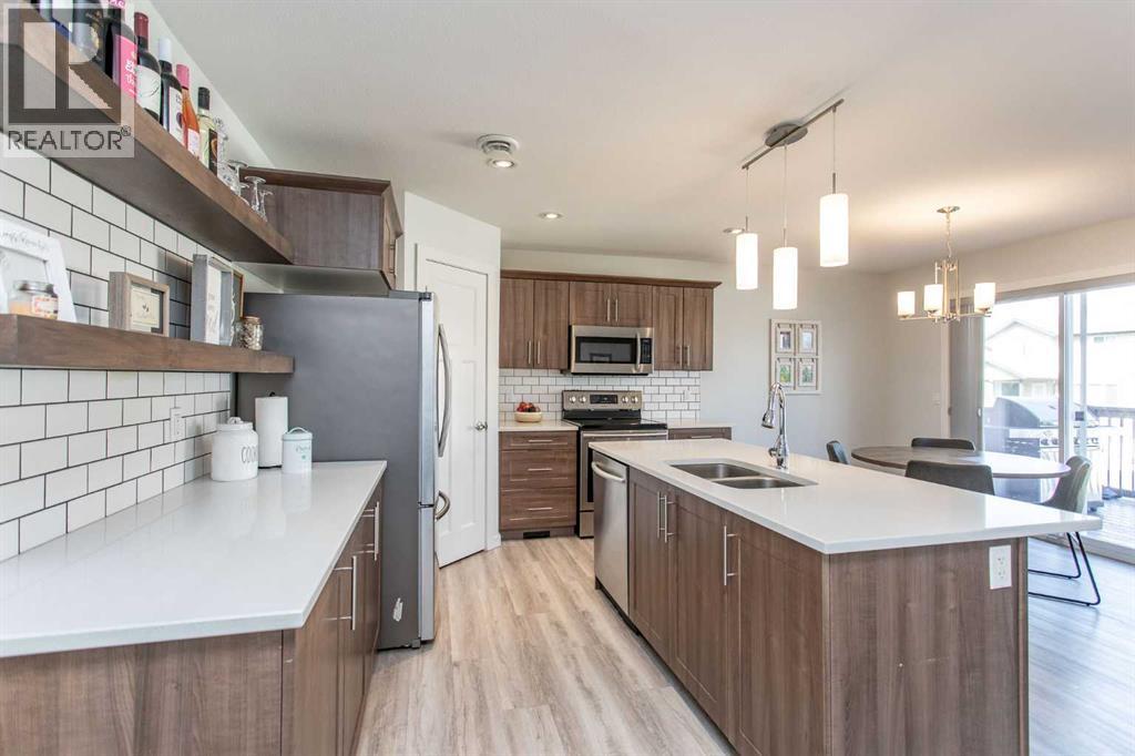 246 Viscount Drive, Red Deer, Alberta  T4R 0M7 - Photo 10 - A2243957