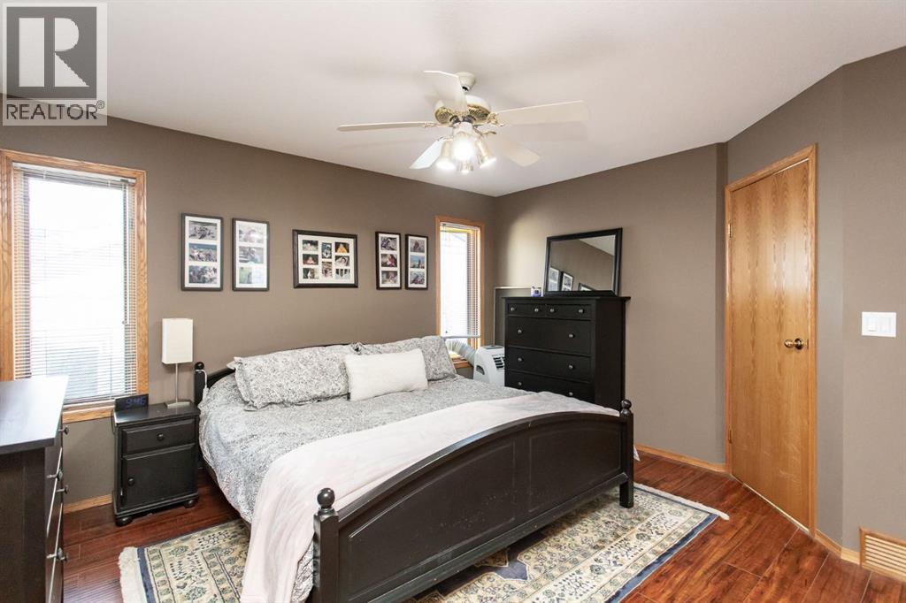 179 Douglas Avenue, Red Deer, Alberta  T4R 2G2 - Photo 16 - A2255267