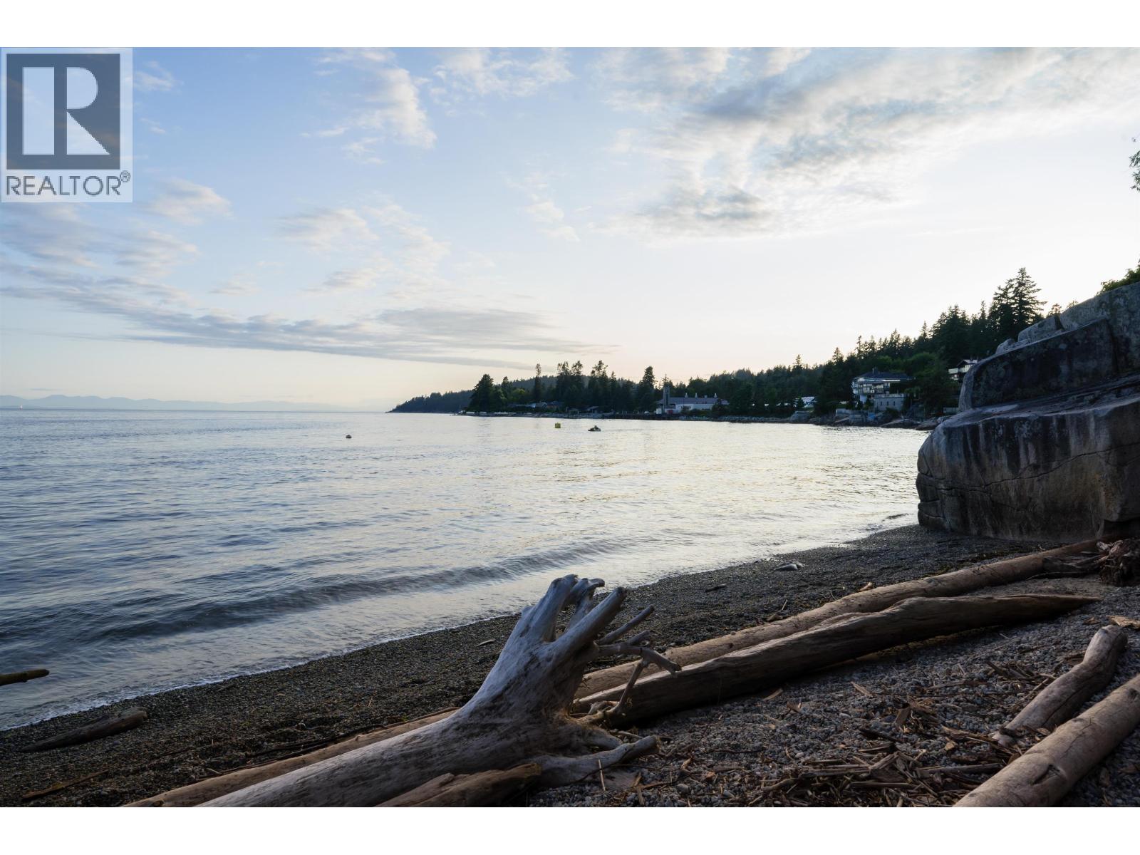 4001 Rose Crescent, West Vancouver, British Columbia  V7V 2N6 - Photo 38 - R3001709