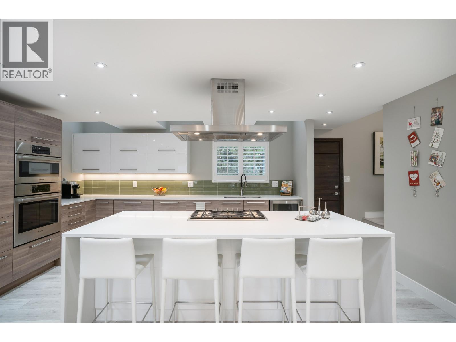 4001 ROSE CRESCENT, West Vancouver, British Columbia