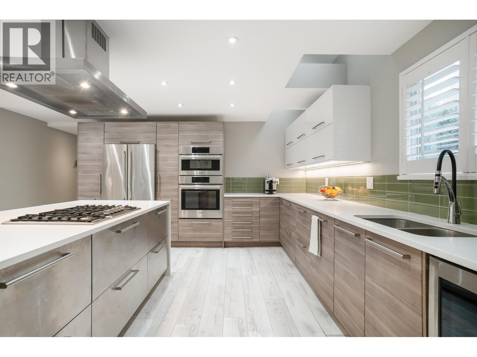 4001 Rose Crescent, West Vancouver, British Columbia  V7V 2N6 - Photo 3 - R3001709