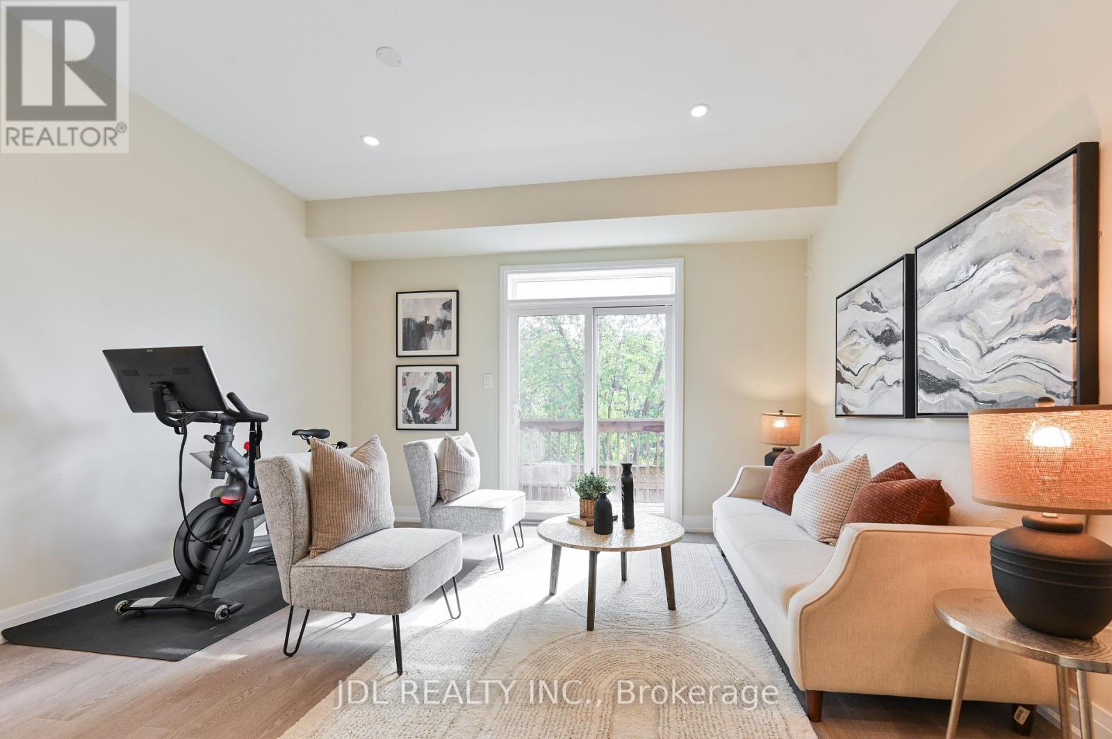 17 Thomas Foster Street, Markham, Ontario  L6C 0Z4 - Photo 5 - N12455439