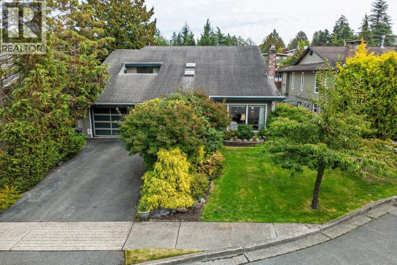 6364 Parkview Place, Burnaby, British Columbia  V5E 4B6 - Photo 4 - R3056783