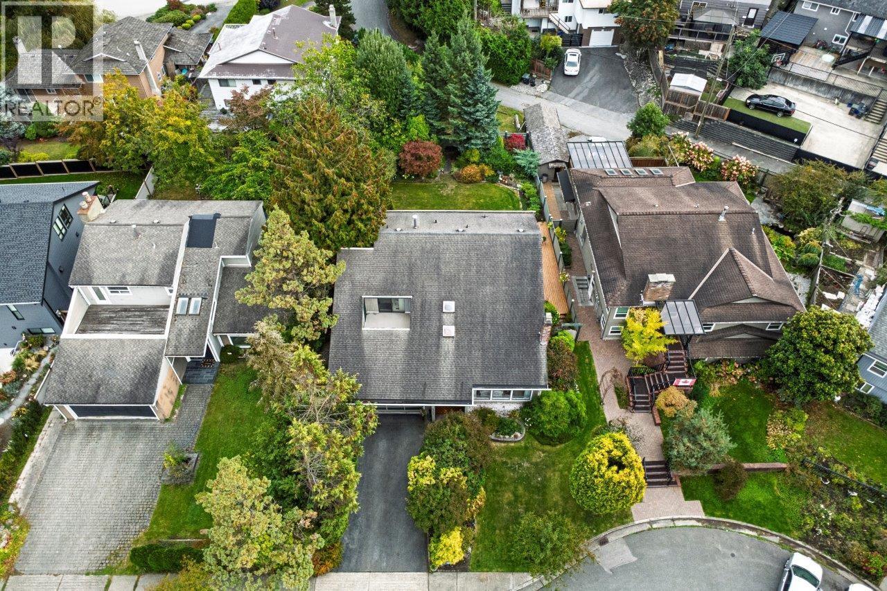 6364 Parkview Place, Burnaby, British Columbia  V5E 4B6 - Photo 34 - R3056783