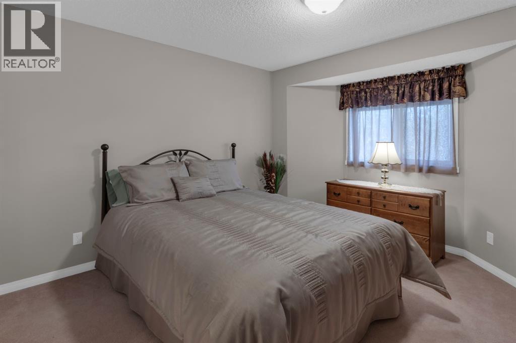 19, 200 Sandstone Drive Nw, Calgary, Alberta  T3K 4N7 - Photo 24 - A2262398