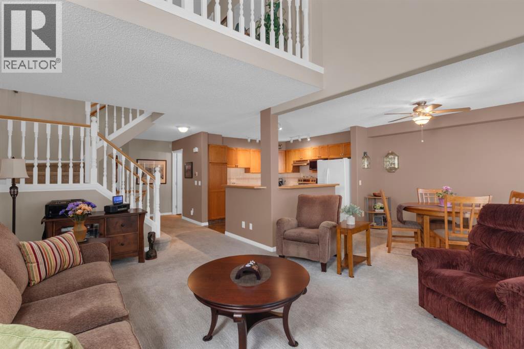 19, 200 Sandstone Drive Nw, Calgary, Alberta  T3K 4N7 - Photo 7 - A2262398