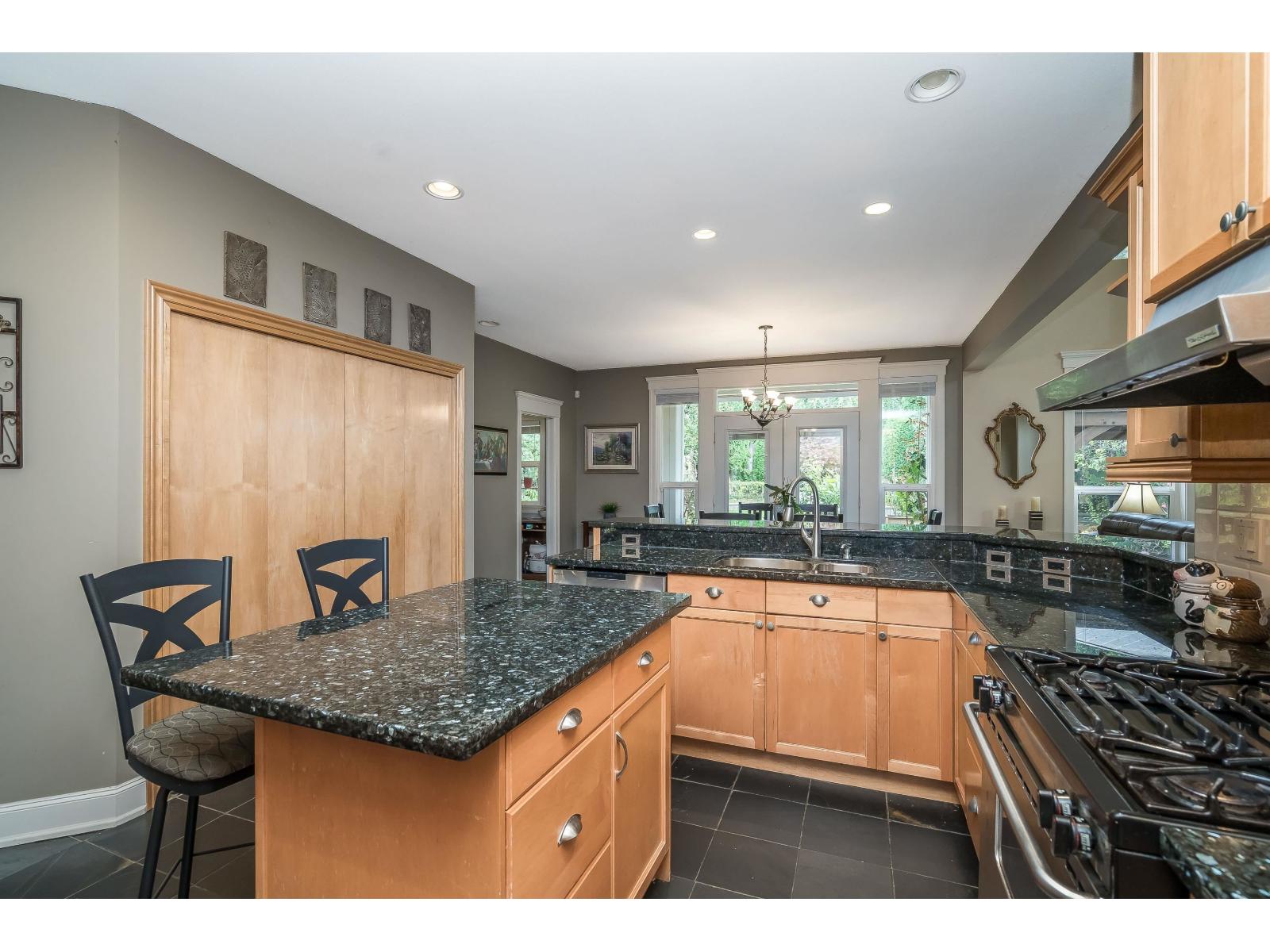 15396 Sequoia Drive, Surrey, British Columbia  V3S 8N4 - Photo 10 - R3055643