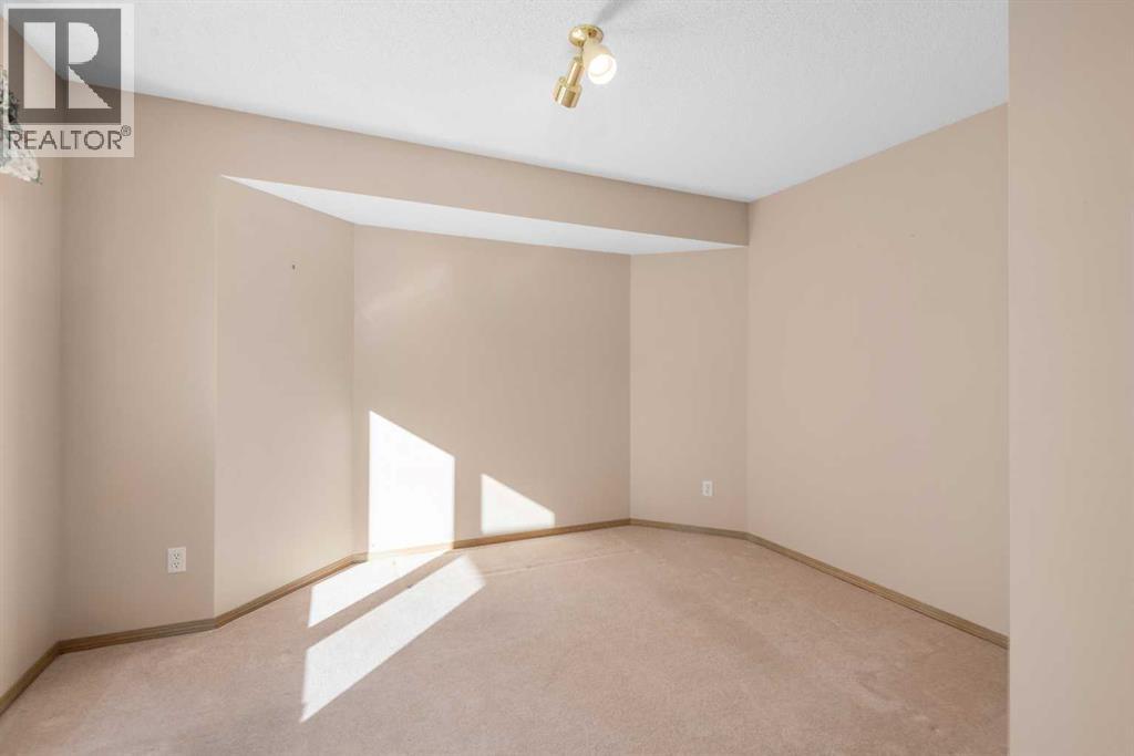 115 Chaparral Point Se, Calgary, Alberta  T2X 3M8 - Photo 5 - A2263416
