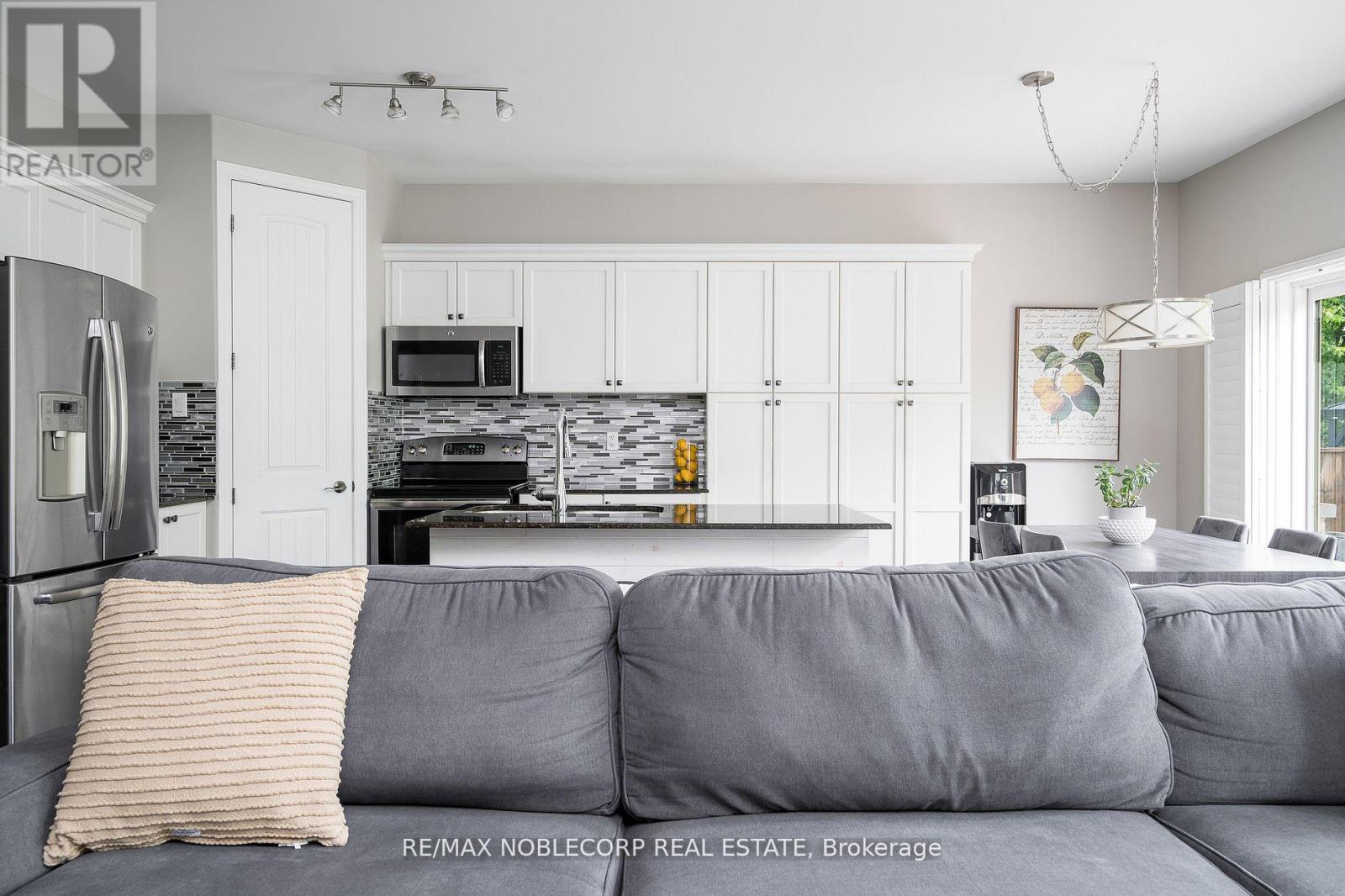 22 Hughes Street, Collingwood, Ontario  L9Y 3Z1 - Photo 15 - S12455440