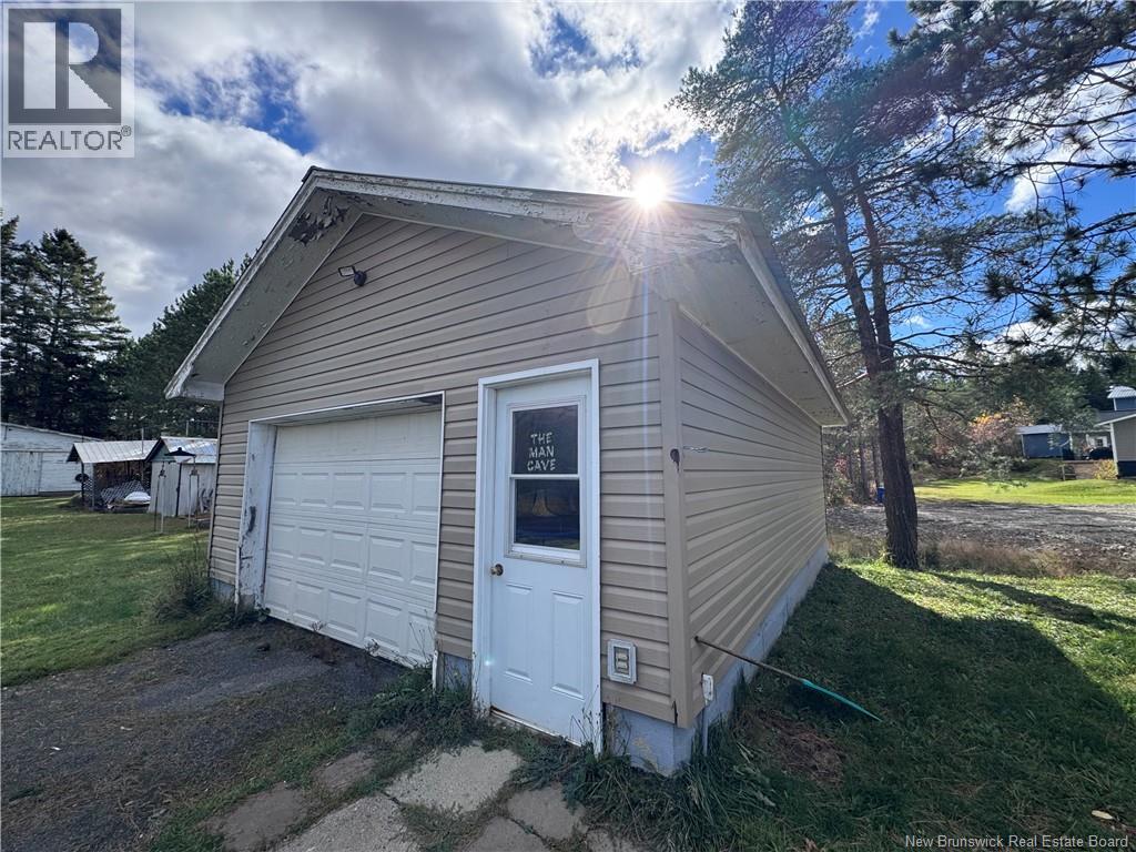 305 Main Street, Plaster Rock, New Brunswick  E7G 2G3 - Photo 4 - NB128313