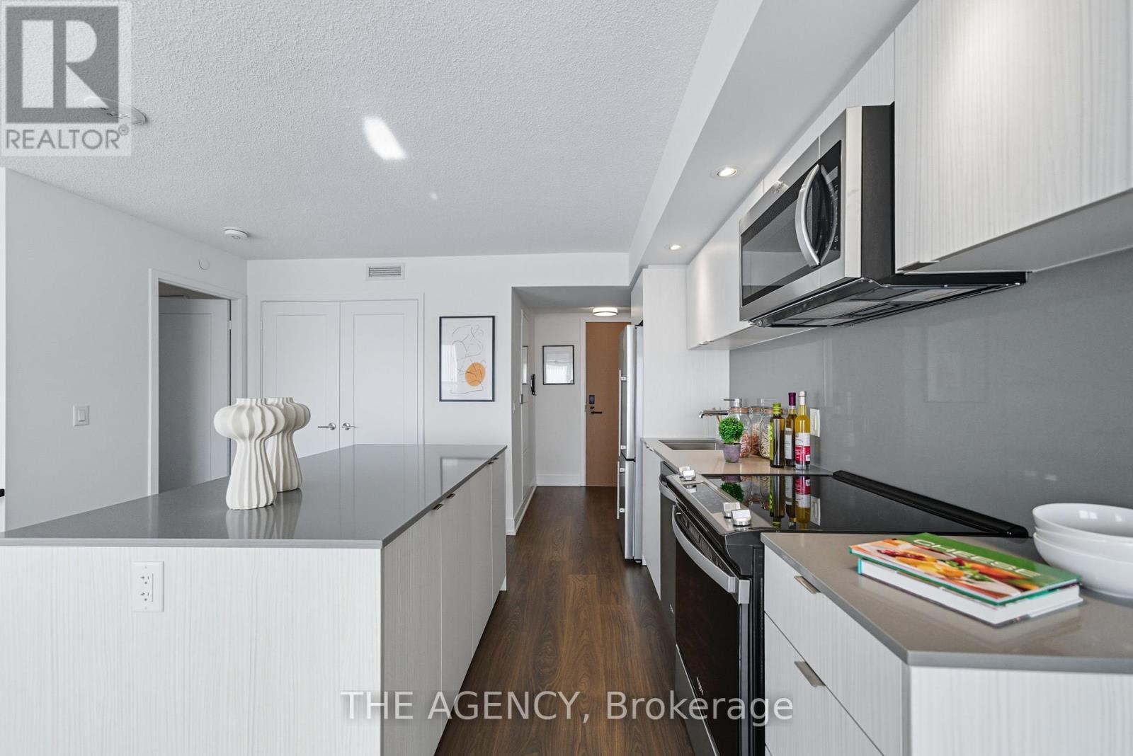 2104 - 10 Eva Road, Toronto, Ontario  M9C 0B3 - Photo 8 - W12455411