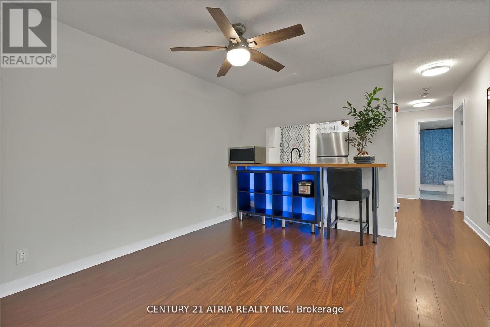 523 - 65 Trailwood Drive, Mississauga, Ontario  L4Z 3L1 - Photo 4 - W12455426